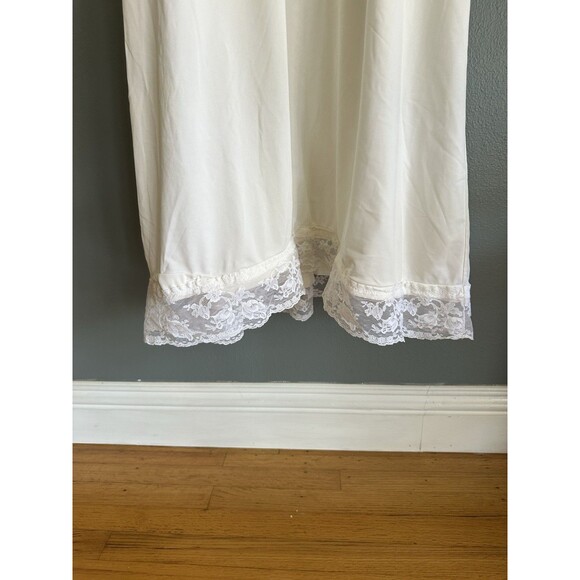 Vintage  Beehive 50s 60s White Nylon Mini Slip Dress Size 32D Chest Long - Picture 8 of 14